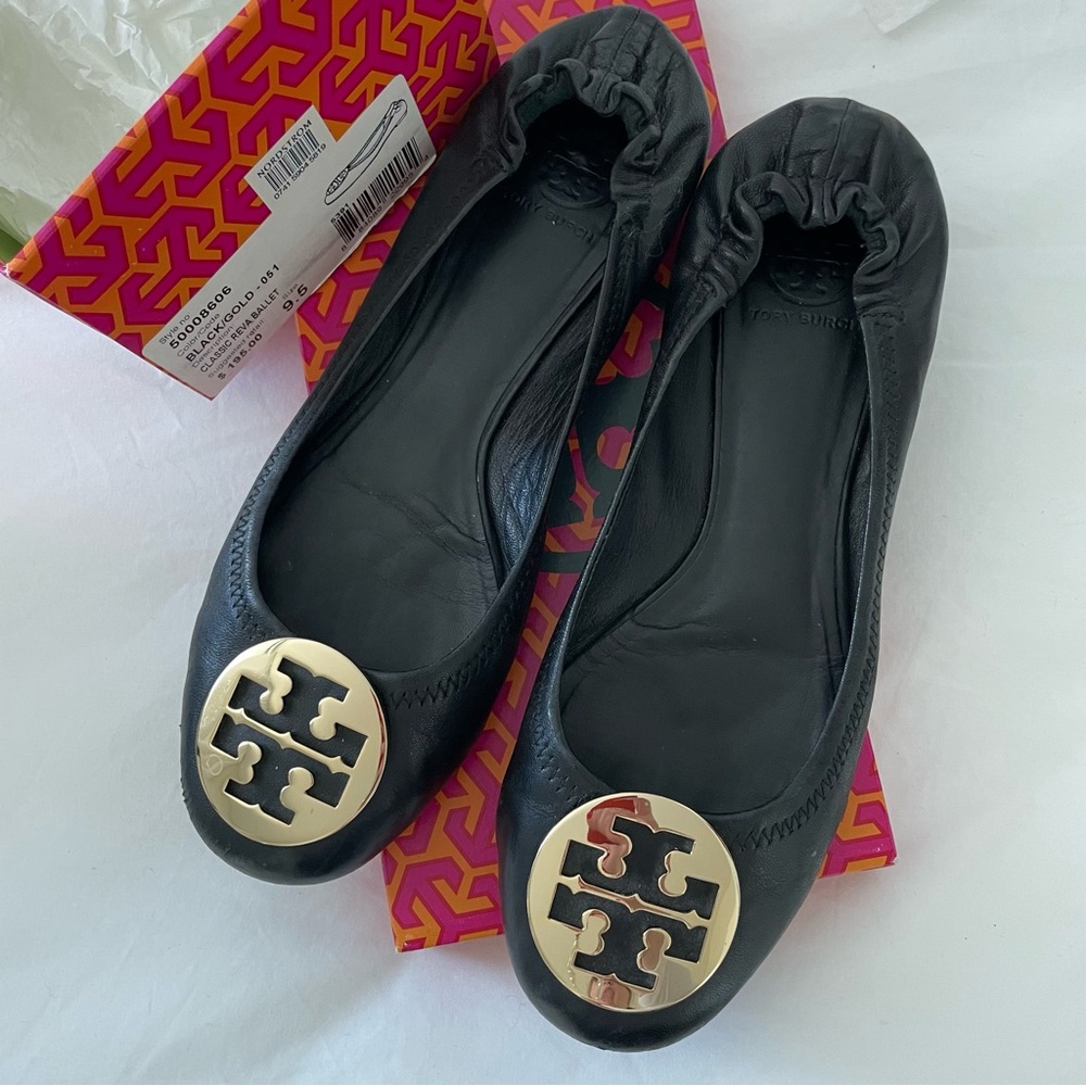Tory Burch Reva Flat size 9.5 Black w/ Gold Hardware